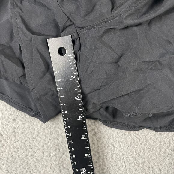 Fabletics Women's Large Black Polyester Elastane Nylon Sun Chaser 4in Short - Picture 8 of 11